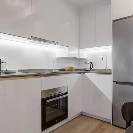 Vivi Homes - Anemona , , Balcony, Centre Apartment
